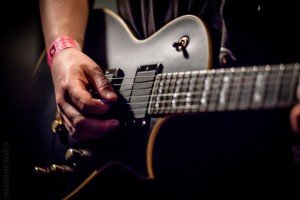 Read more about the article Learn Bass Guitar â€“ Be A Master Bass Guitarist