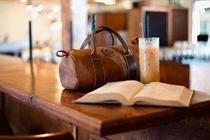 Read more about the article 5 Great Reasons To Buy A Duffle Bag